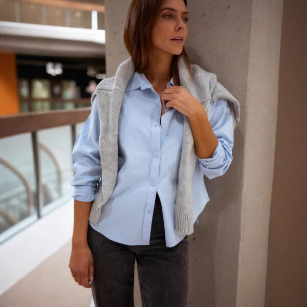 Korean-style Minimalist Fashionable Resort Solid-color Back-button Shirt