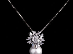 Pearl zircon necklace