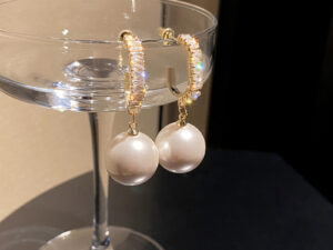 New Fashion Korean Oversized White Pearl Drop