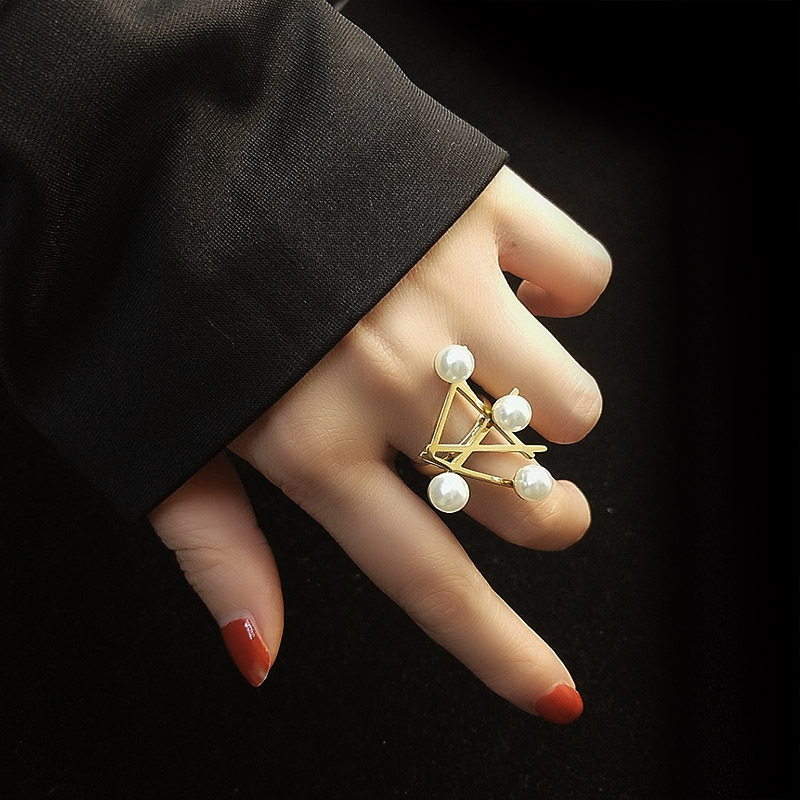 Cross Symbol Magazine Style Pearl Fashion Ring - Image 2