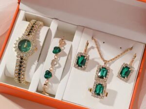 Popular Small Green Watch Women's Steel Belt Quartz Watch Ring Gift Set Boxed Five-piece Set