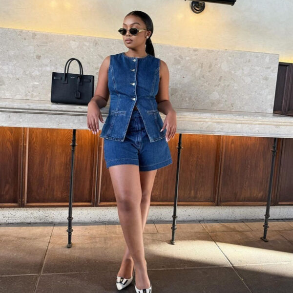 Sleeveless Top And Shorts Set For Women