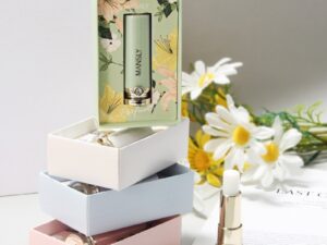 Solid Perfume Skin care lotion Aromatherapy Solid Light Perfume Women Portable