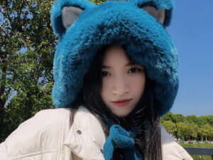 Fashion Thickened Plush Woolen Hat Women