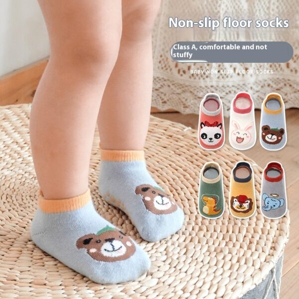 Toddler And Baby Small Tail Dispensing Room Socks